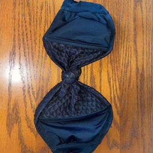 Black strapless bikini top
